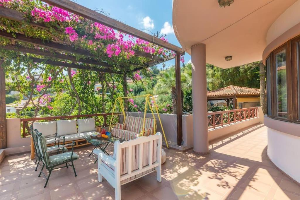 Modern Villas With Gardens And Stunning Views Ligaria  Exterior foto